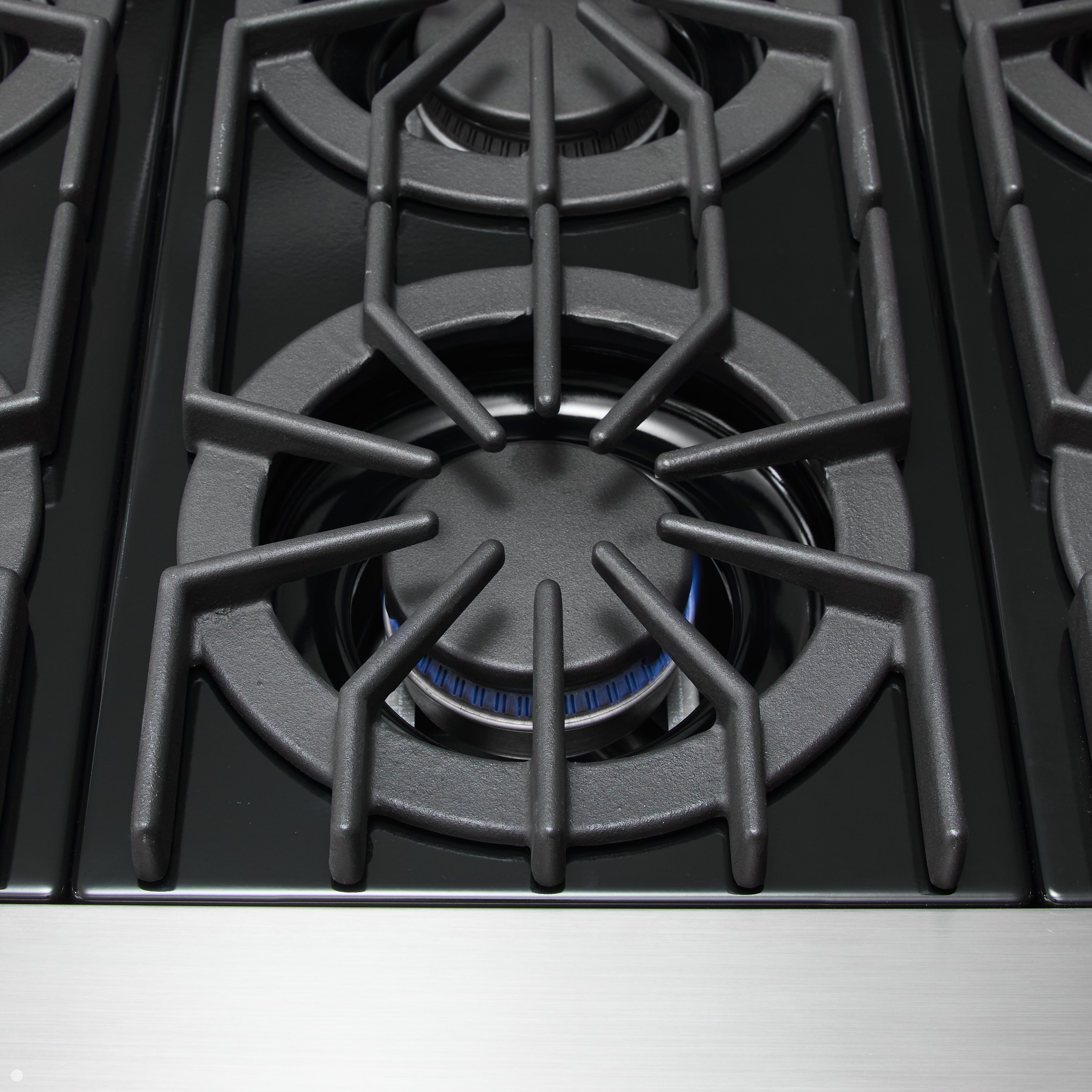 Viking_VGIC5_GasRange_Feature_AltOpenBurnerSimmer